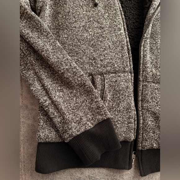 Abercrombie & Fitch Zip Up Sweater - Picture 12 of 15